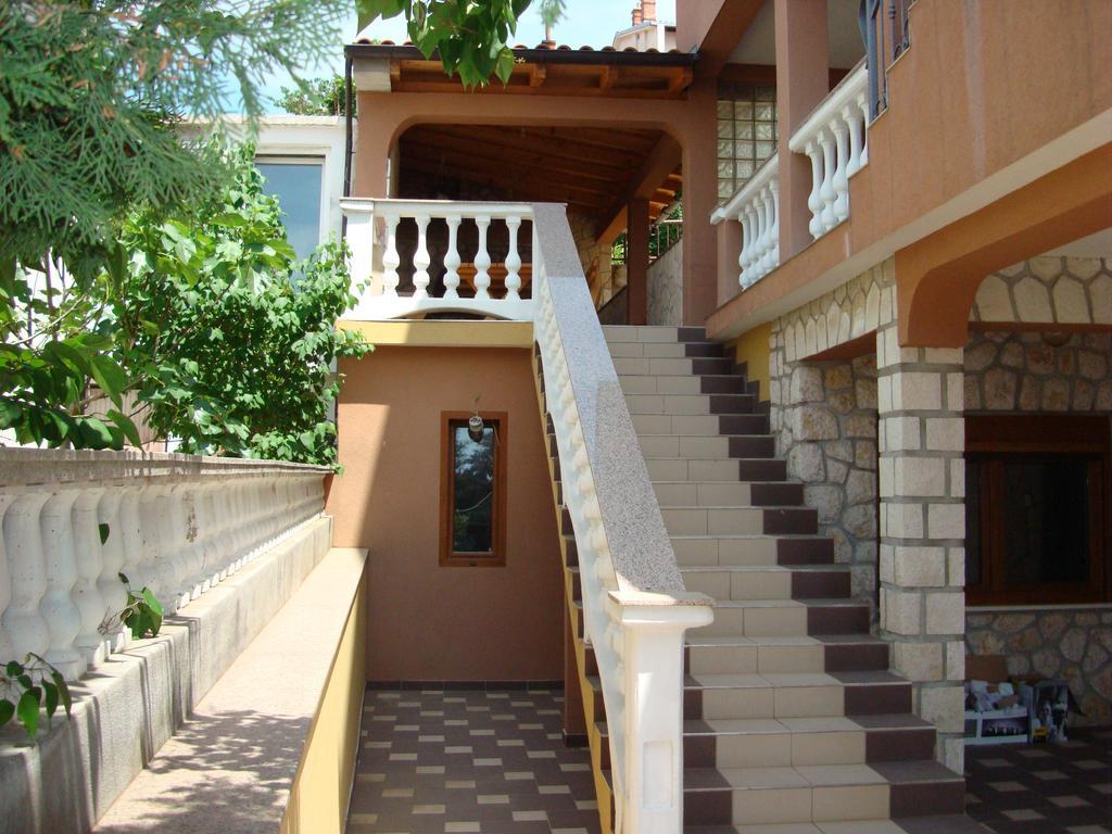 Apartments Klara Новий Винодольський Екстер'єр фото